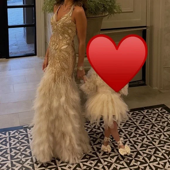 Terani Couture Prom Dress - Picture 8 of 9